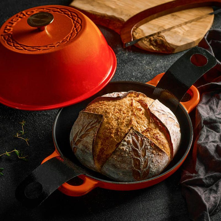 Versatile 6-Quart Enameled Cast Iron Freeform Dutch Oven - Perfect for All Your Cooking Needs!